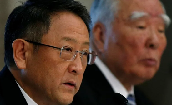 丰田和铃木交叉持股，以规模效应降低新技术成本