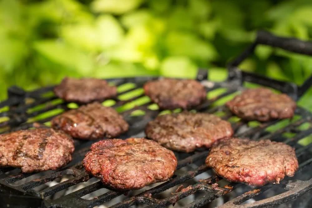 双塔食品离中国版的《超越肉类》有多远