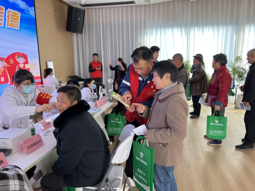 中国二冶西南分公司开展用“新”呵护 “眼