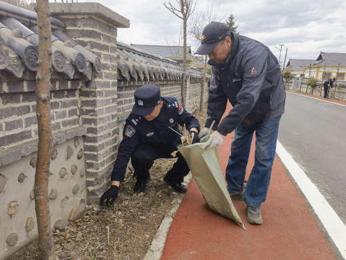 警民携手共建  绘就美丽乡村